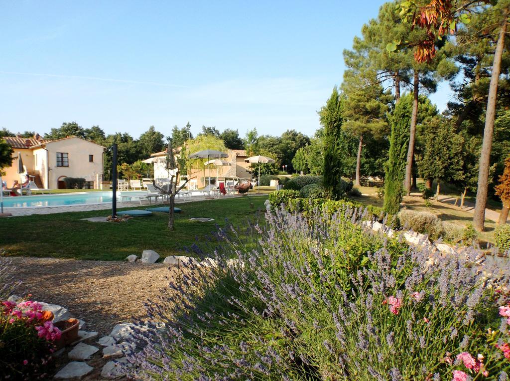 Apartments Borgo Toscano Gambassi Terme Bagian luar foto