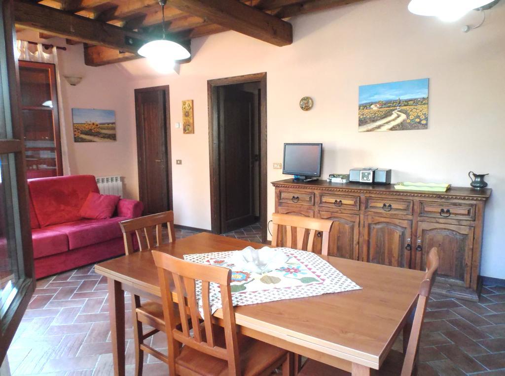 Apartments Borgo Toscano Gambassi Terme Ruang foto