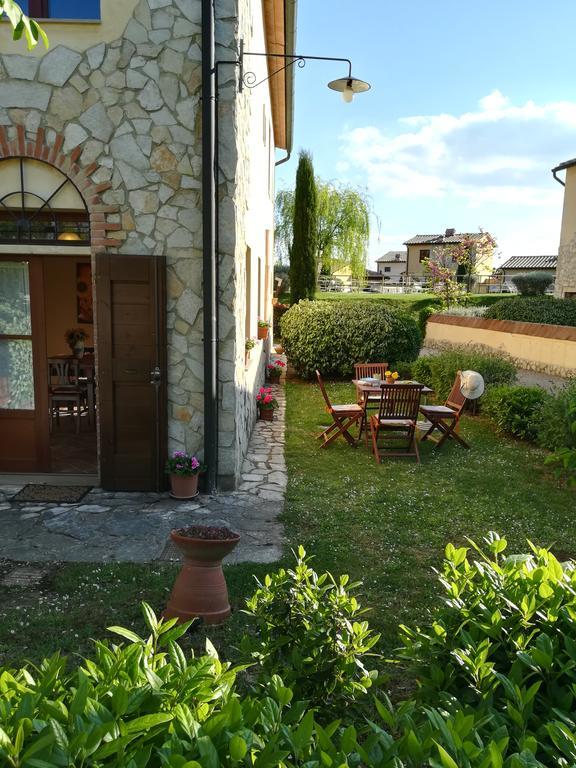 Apartments Borgo Toscano Gambassi Terme Bagian luar foto