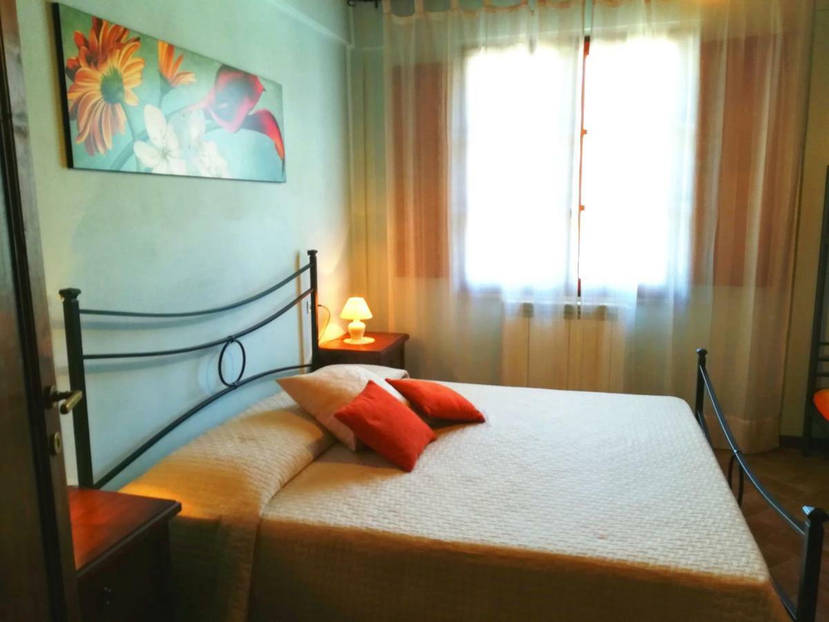 Apartments Borgo Toscano Gambassi Terme Bagian luar foto